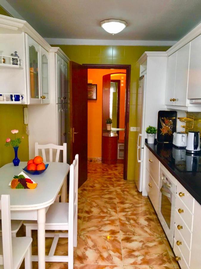 Sea-View Apartment With A Tennis Court Costa Adeje  Bagian luar foto