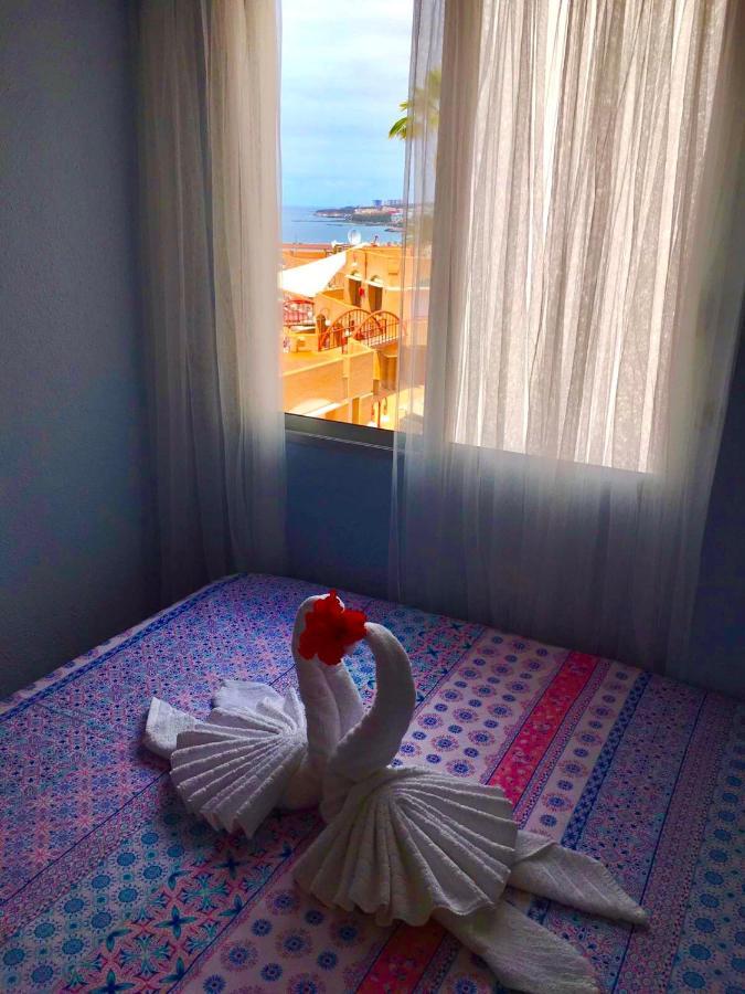 Sea-View Apartment With A Tennis Court Costa Adeje  Bagian luar foto